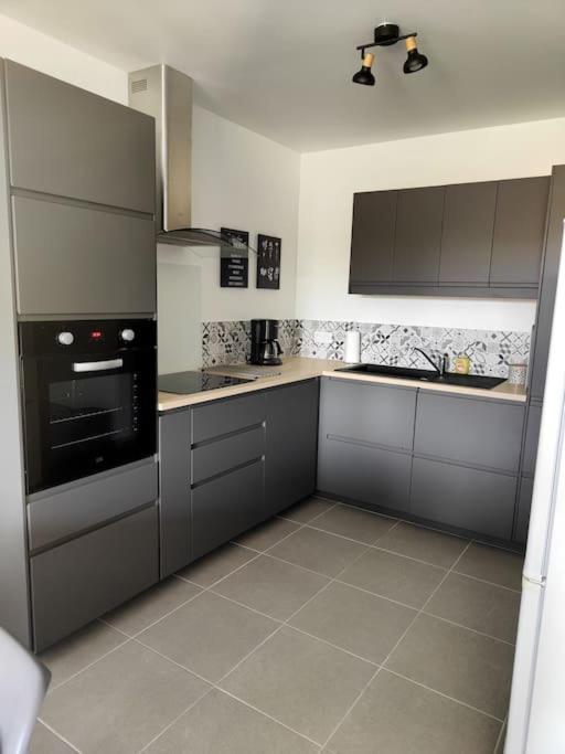 Location De Vacances A Andernos - Appartement 2 Chambres Dans Residence Neuve 외부 사진