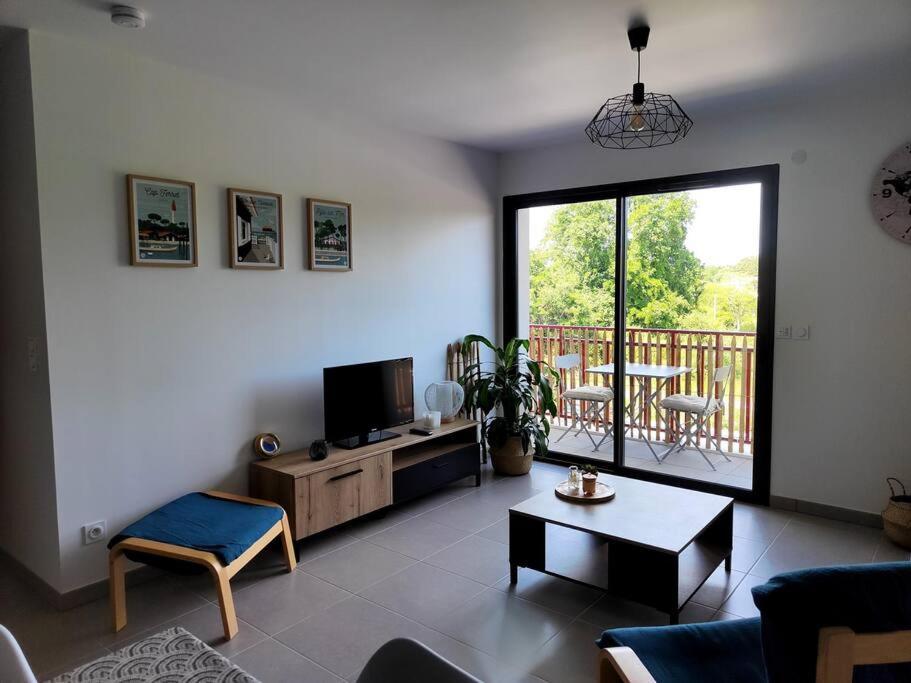 Location De Vacances A Andernos - Appartement 2 Chambres Dans Residence Neuve 외부 사진